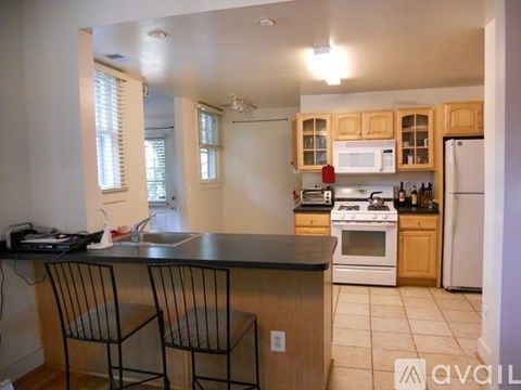 6604 1st Street Northwest 2 Beds Apartment for Rent - Photo Gallery 3