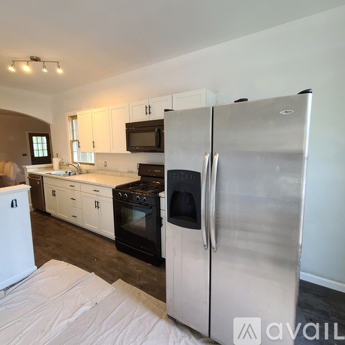 309 Lake St 3 Beds Townhouse for Rent - Photo Gallery 2