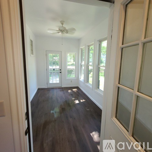 309 Lake St 3 Beds Townhouse for Rent - Photo Gallery 14