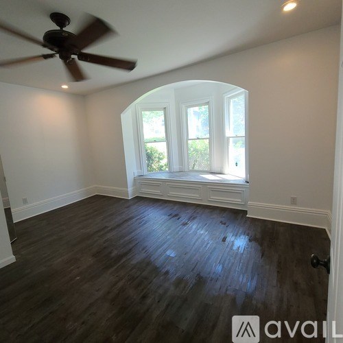 309 Lake St 3 Beds Townhouse for Rent - Photo Gallery 18