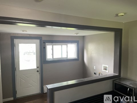 702 W Joliet St 2 Beds Single Family Home for Rent - Photo Gallery 5