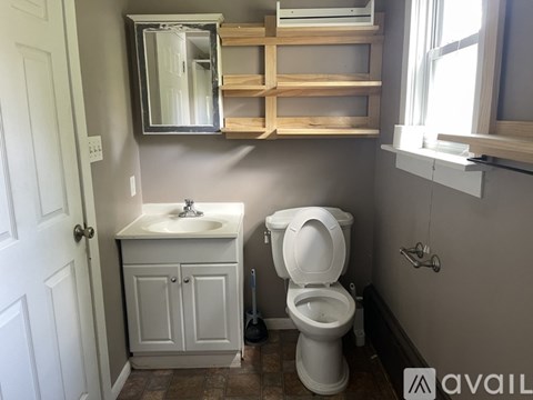 702 W Joliet St 2 Beds Single Family Home for Rent - Photo Gallery 6