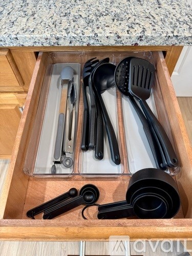 784 Dix Street 2 Beds Apartment for Rent - Photo Gallery 12