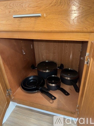 784 Dix Street 2 Beds Apartment for Rent - Photo Gallery 13