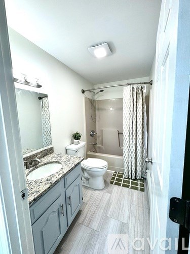 784 Dix Street 2 Beds Apartment for Rent - Photo Gallery 4