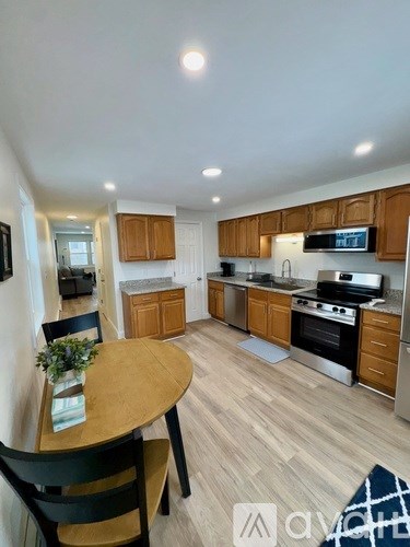 784 Dix Street 2 Beds Apartment for Rent - Photo Gallery 9