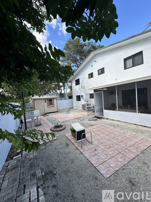 2936 Southwest 11th Street 1 Bed Townhouse for Rent - Photo Gallery 8