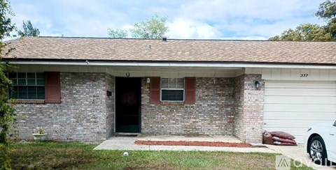 337 East Evergreen Avenue 2 Beds Apartment for Rent