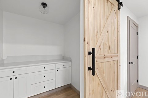 7600 Rustic Ln 2 Beds Single Family Home for Rent - Photo Gallery 16