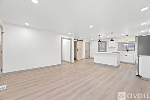 7600 Rustic Ln 2 Beds Single Family Home for Rent - Photo Gallery 9