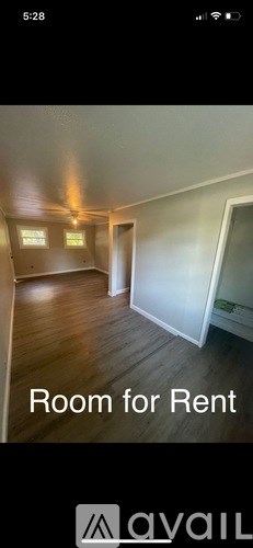 A room for rent is available.