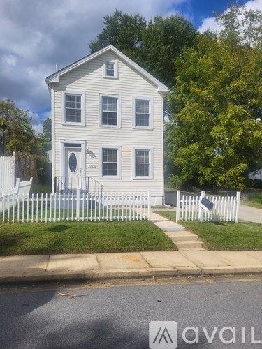 1010 58th Avenue 2 Beds Single Family Home for Rent - Photo Gallery 1