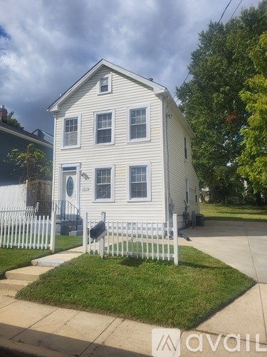 1010 58th Avenue 2 Beds Single Family Home for Rent - Photo Gallery 2