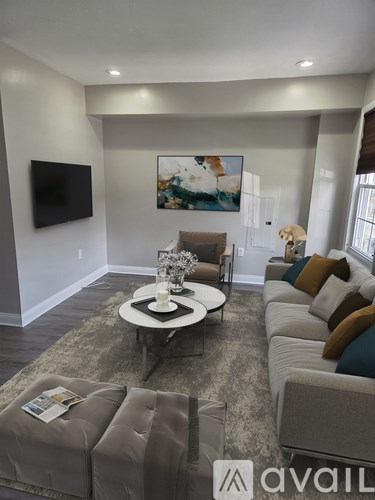 1010 58th Avenue 2 Beds Single Family Home for Rent - Photo Gallery 4