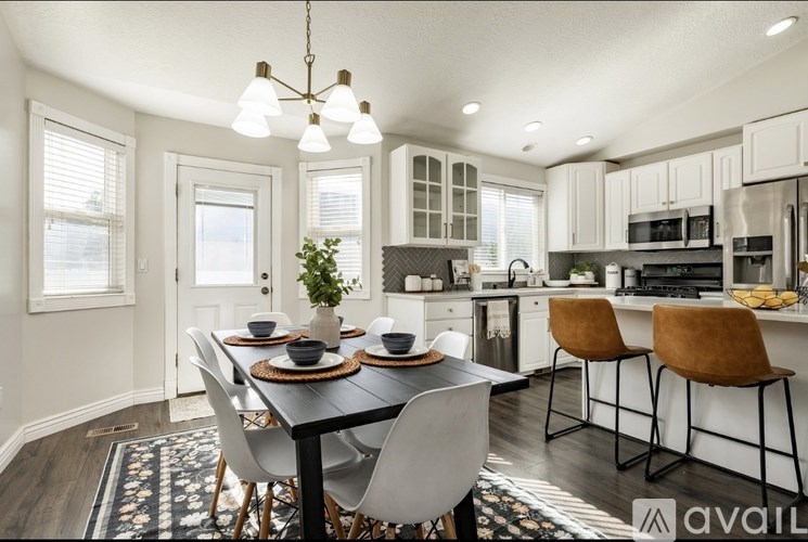 7544 South 2020 East 4 Beds Single Family Home for Rent - Photo Gallery 7