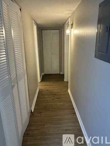 405 Skyview Dr 2 Beds Condo for Rent - Photo Gallery 11