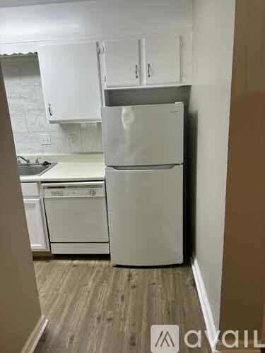 405 Skyview Dr 2 Beds Condo for Rent - Photo Gallery 9