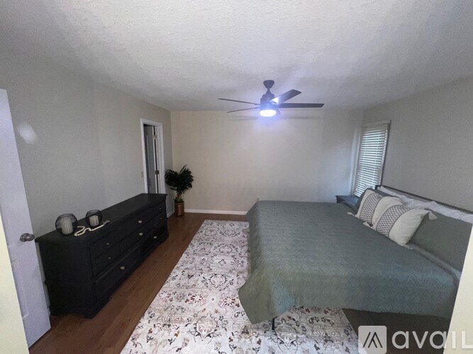 6 Gail Drive 3 Beds Single Family Home for Rent - Photo Gallery 7