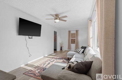 519 E Water St 2 Beds Apartment for Rent