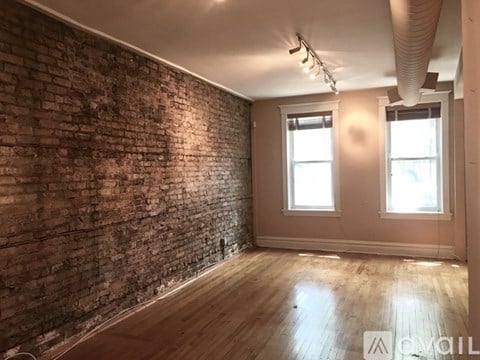 2040 W Mclean Ave 1 Bed Apartment for Rent