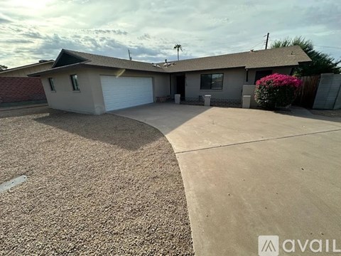 8718 E Plaza Ave 3 Beds Apartment for Rent