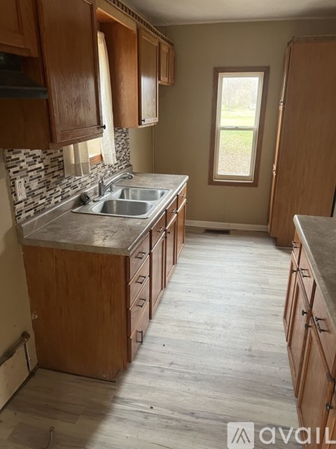 604 E Oak St 2 Beds Single Family Home for Rent - Photo Gallery 7