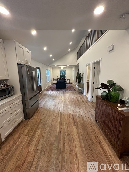 1045 Forrest Boulevard 3 Beds Single Family Home for Rent - Photo Gallery 1