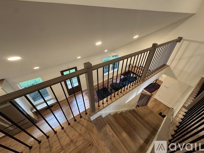 1045 Forrest Boulevard 3 Beds Single Family Home for Rent - Photo Gallery 3