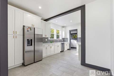 3227 E. 5th Avenue 3 Beds Single Family Home for Rent - Photo Gallery 11