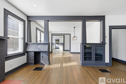 3227 E. 5th Avenue 3 Beds Single Family Home for Rent - Photo Gallery 7