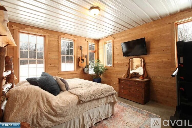 9374 Alango Road 2 Beds Single Family Home for Rent - Photo Gallery 11