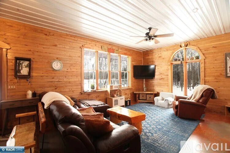 9374 Alango Road 2 Beds Single Family Home for Rent - Photo Gallery 3