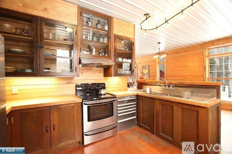 9374 Alango Road 2 Beds Single Family Home for Rent - Photo Gallery 7