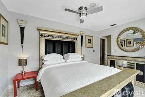 2830 Northeast 55th Street 3 Beds Single Family Home for Rent - Photo Gallery 13