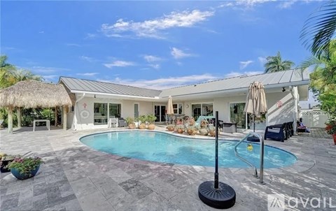 2830 Northeast 55th Street 3 Beds Single Family Home for Rent - Photo Gallery 20