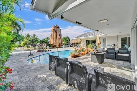 2830 Northeast 55th Street 3 Beds Single Family Home for Rent - Photo Gallery 23