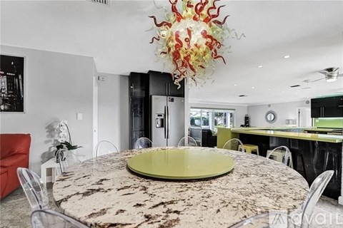 2830 Northeast 55th Street 3 Beds Single Family Home for Rent - Photo Gallery 34