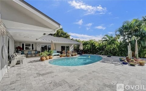 2830 Northeast 55th Street 3 Beds Single Family Home for Rent - Photo Gallery 39