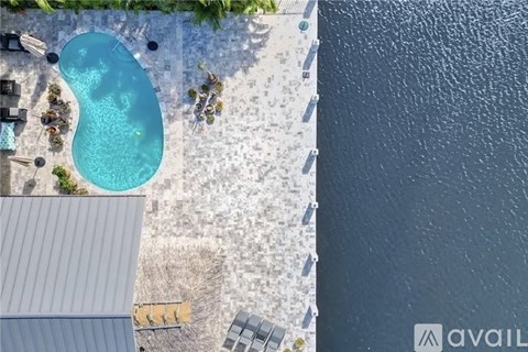 2830 Northeast 55th Street 3 Beds Single Family Home for Rent - Photo Gallery 42