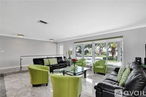 2830 Northeast 55th Street 3 Beds Single Family Home for Rent - Photo Gallery 51