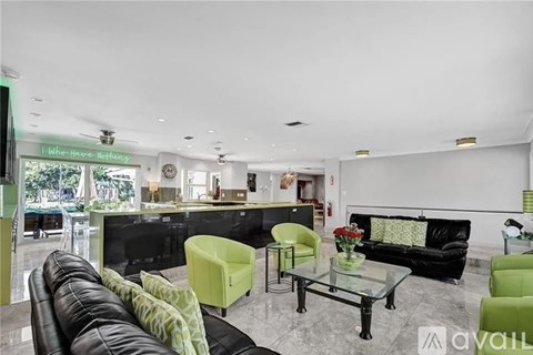 2830 Northeast 55th Street 3 Beds Single Family Home for Rent - Photo Gallery 59