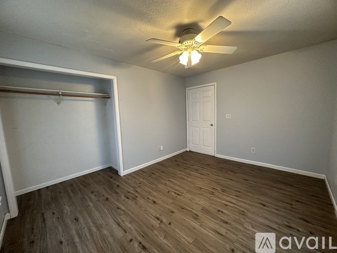 104 W Davis St 4 Beds Single Family Home for Rent - Photo Gallery 15