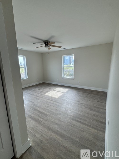 1101 Emerald Cove Drive 3 Beds Townhouse for Rent - Photo Gallery 10