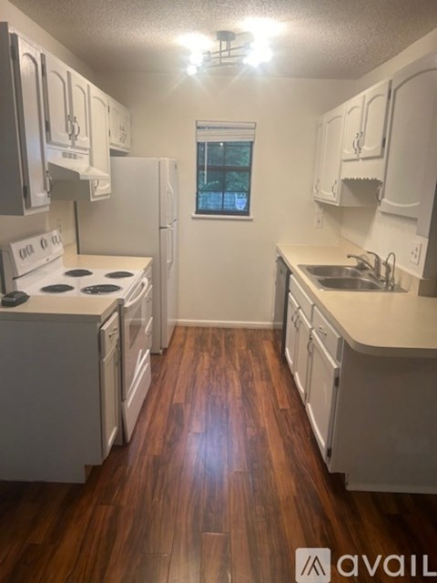 2000 Countryhill Ln 2 Beds Single Family Home for Rent - Photo Gallery 9