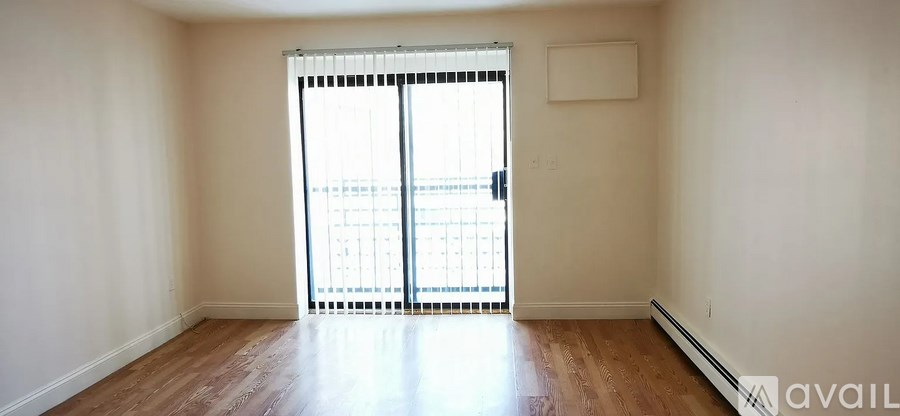 56-01 Roosevelt Avenue 1 Bed Apartment for Rent - Photo Gallery 16