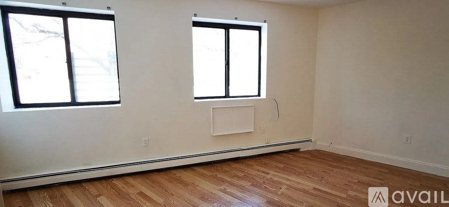 56-01 Roosevelt Avenue 1 Bed Apartment for Rent - Photo Gallery 7