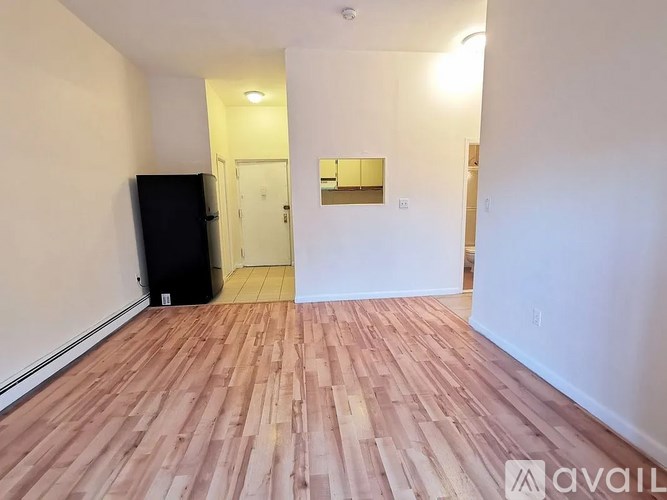 56-01 Roosevelt Avenue 1 Bed Apartment for Rent - Photo Gallery 10