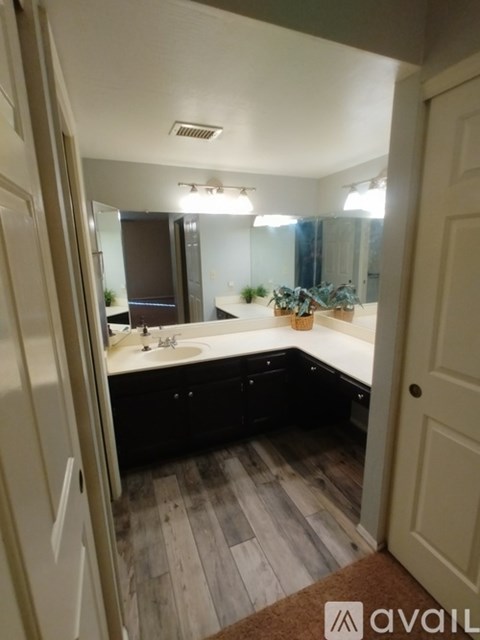 2225 E Forge Ave 2 Beds Single Family Home for Rent - Photo Gallery 15