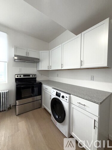 Source URL: https://prod-avail.s3.amazonaws.com/public_images/41941580/listing/Ikitchen_3_MG_4087.JPG