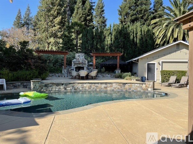 125 Timberline Court 4 Beds Single Family Home for Rent - Photo Gallery 17